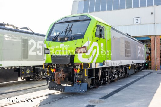 257 en los talleres de Martorell. Foto FGC