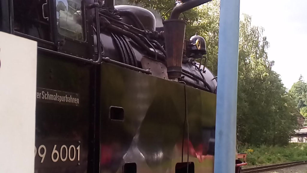 La locomotora cargando agua en Harzgerode