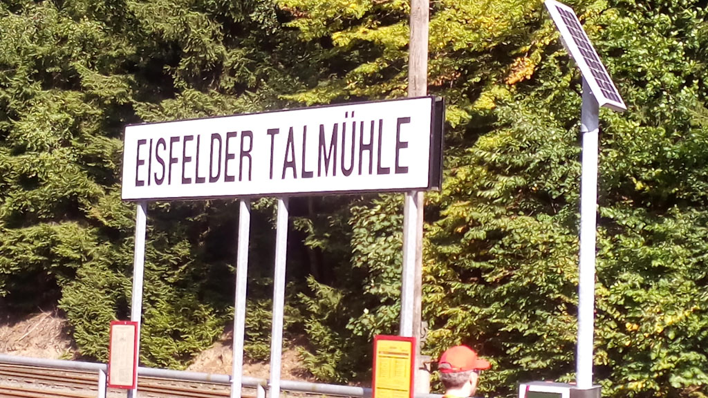 Utilización de nuevas tecnologías para la comunicación, la máquina tiene acumulador solar