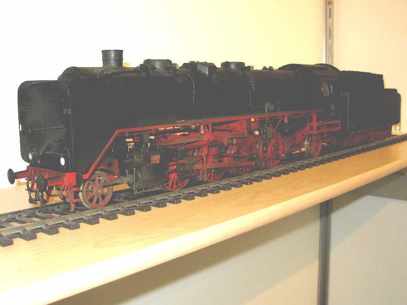 Locomotora BR01 expuesta de la marca Km1 (escala 1)