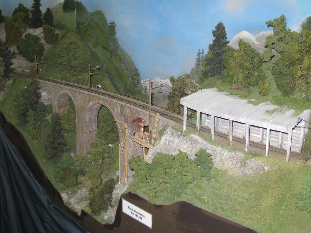 Galería y viaducto en reparación