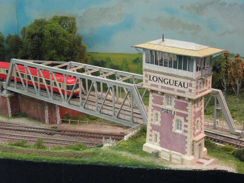 Caseta de enclavamientos de la estación de Longueau