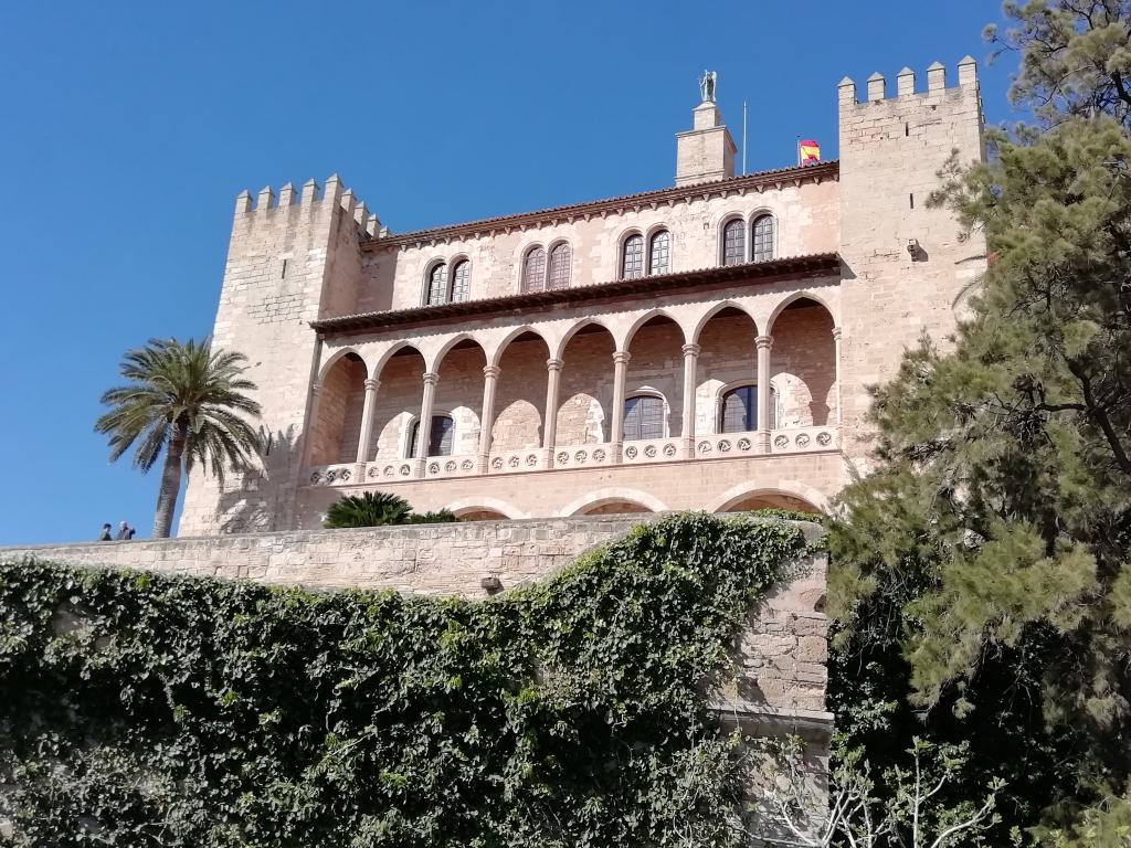 Palacio Real de la Almudaina, reconstruido por Jaime II
