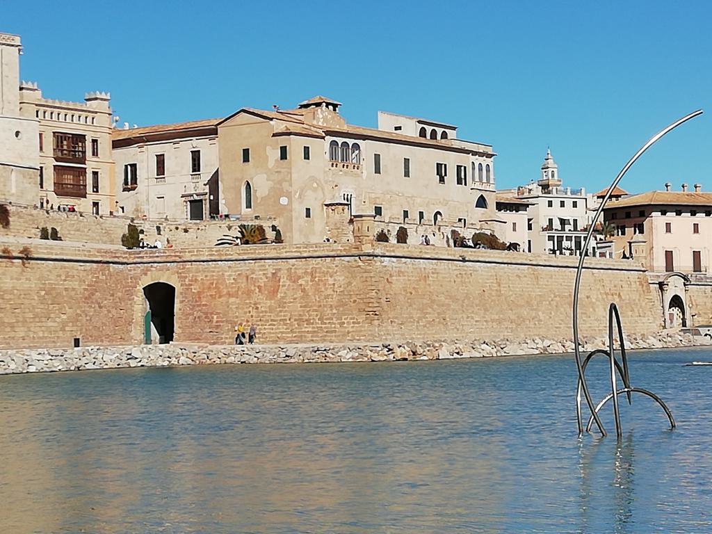 Catedral de Santa María de Mallorca vista desde el Parc de la Mar