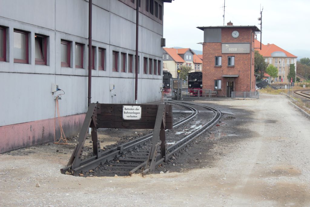 Topera de la vía estuchada desde la estación del HSB hacia la estación de vía UIC