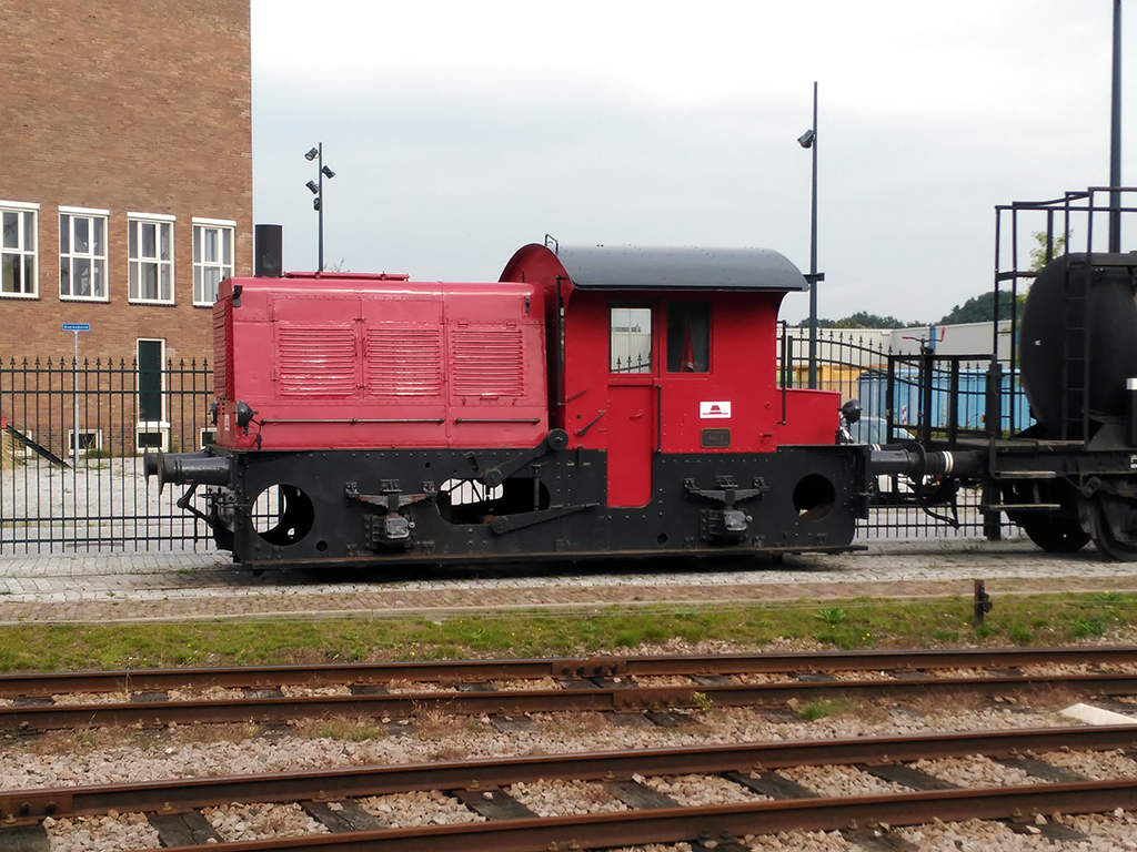 Locomotora 16. Tractor diésel de la NS número 293