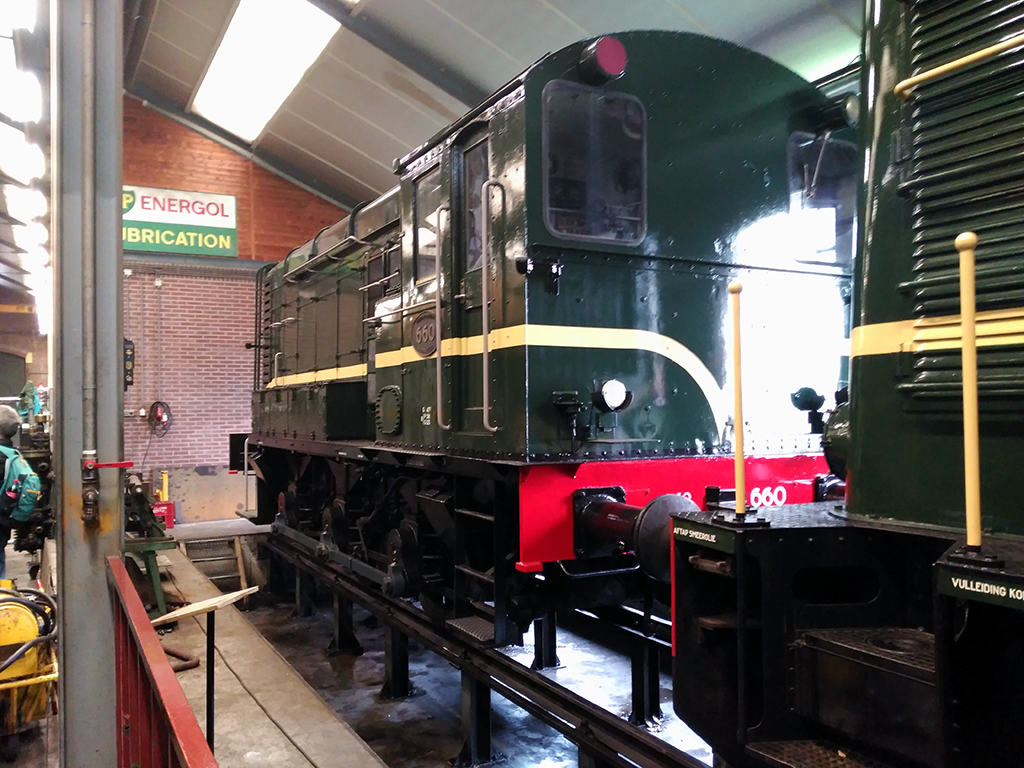 Locomotora 20, NS660 / Hippel / Bakkie de 1956.